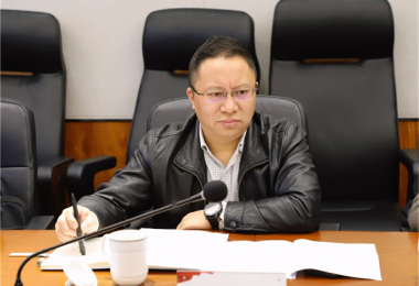 貴州省生態(tài)環(huán)境廳副廳長(cháng)級專(zhuān)員王家齊一行到貴州環(huán)境能源交易所調研座談