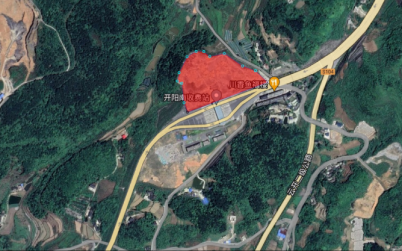 開(kāi)陽(yáng)南收費站旁地塊