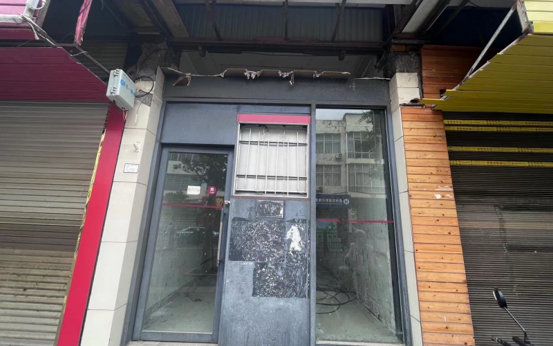 湖南街12-4號門(mén)面