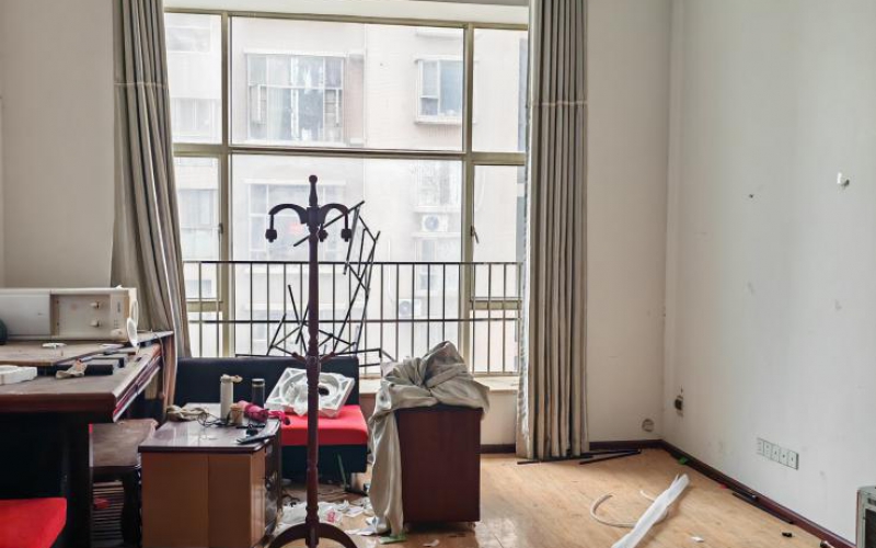 貴州省機關(guān)事務(wù)管理局國有資產(chǎn)管理服務(wù)中心貴陽(yáng)市南明區市南路57號陽(yáng)光100小區D1404號招租