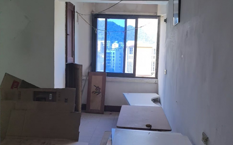 貴州省機關(guān)事務(wù)管理局國有資產(chǎn)管理服務(wù)中心貴陽(yáng)市云巖區金頂山46幢1單元8層1號房屋資產(chǎn)招租