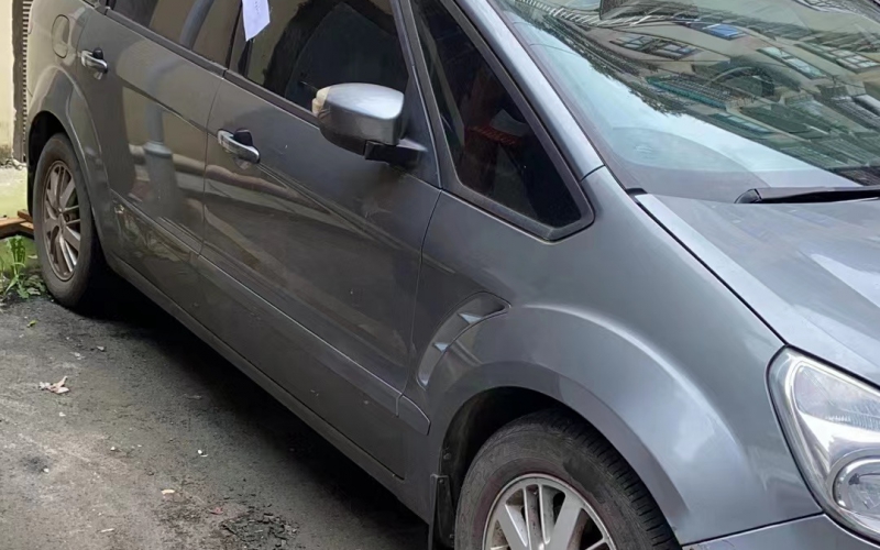 首鋼貴陽(yáng)特殊鋼有限責任公司工會(huì )持有的福特商務(wù)車(chē)轉讓(三次掛牌)